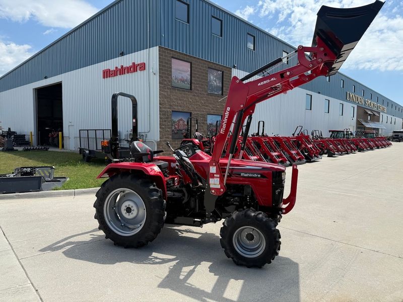 2027 Mahindra 4550 GEAR 4X4 — photo 1