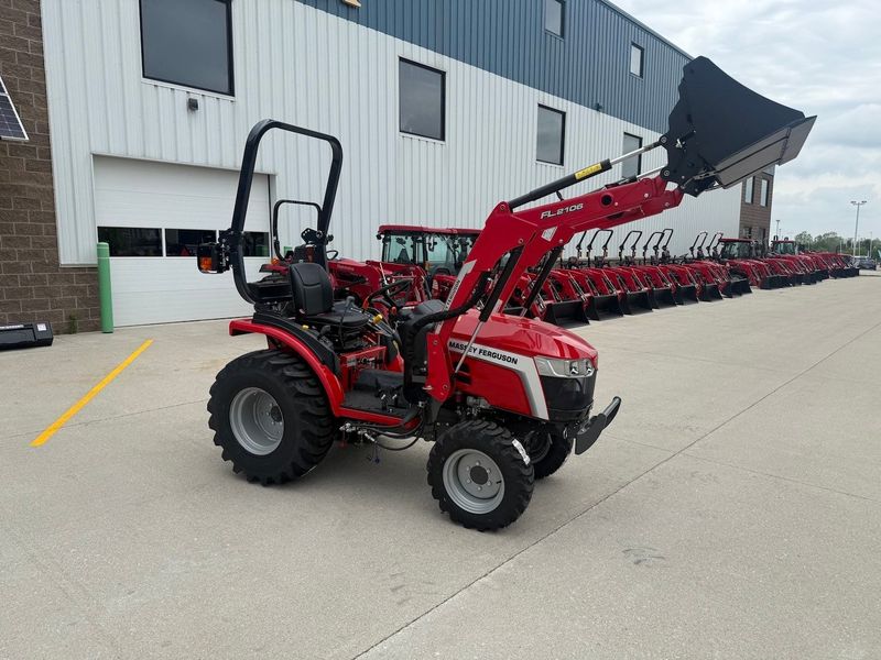2026 Massey 1M.25 4X4 HST — photo 1