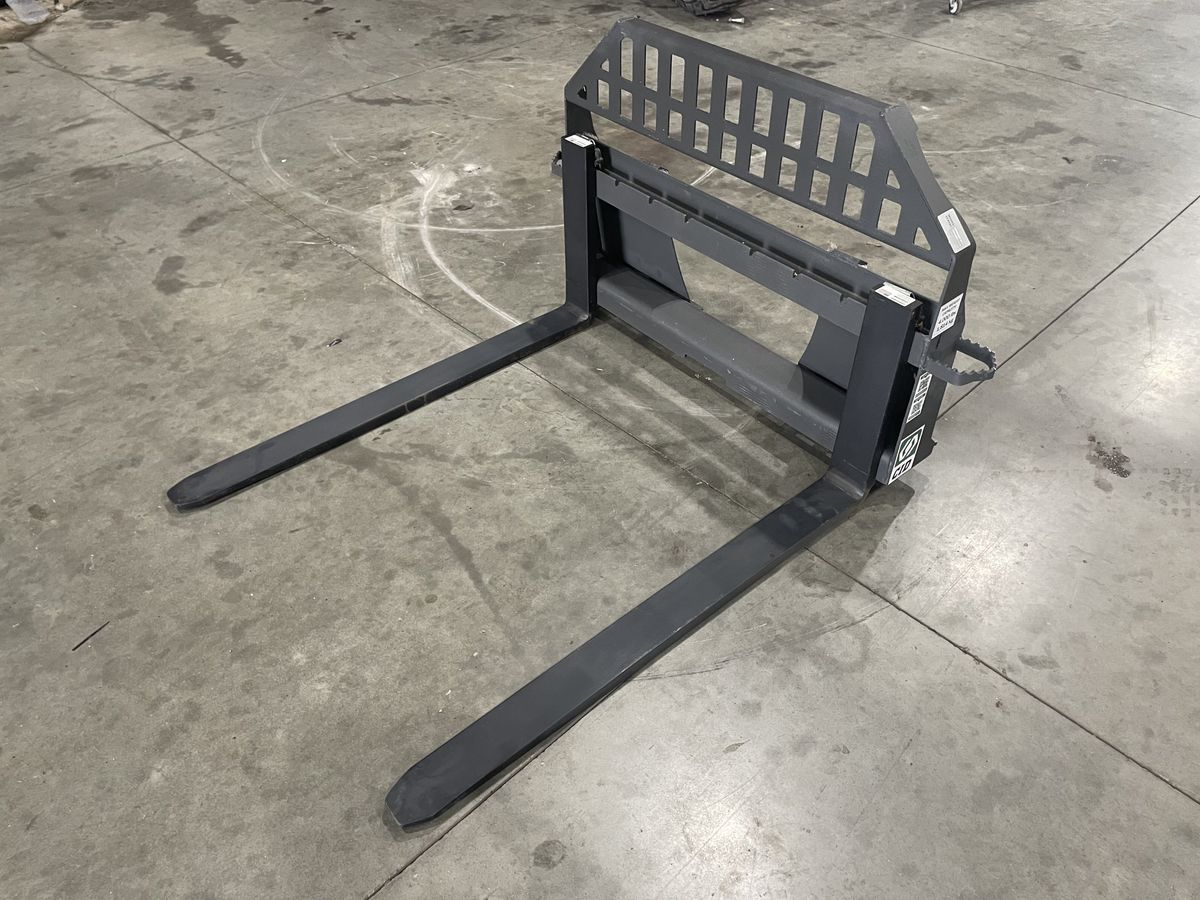 CID HD 4,000# 48" Pallet Forks — photo 1