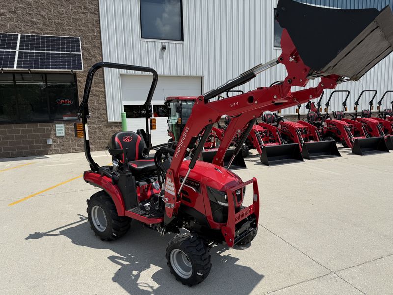 2026 Mahindra 1123 HST 4X4 — photo 1