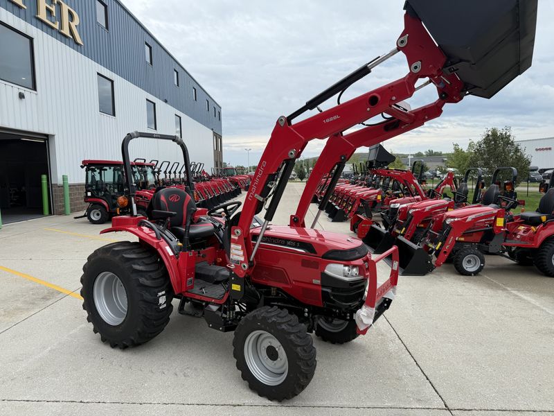 2026 Mahindra 1626 SHUTTLE 4X4 — photo 1