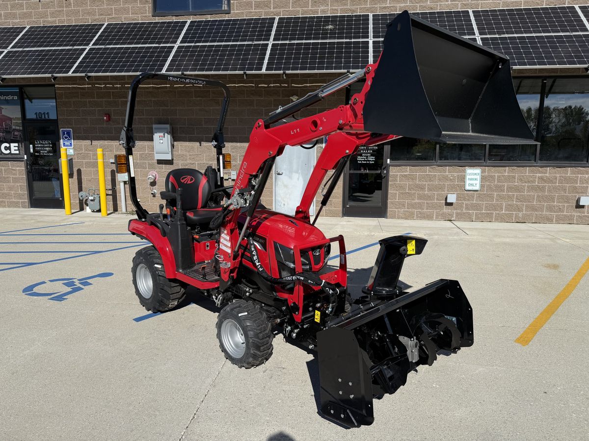 2026 Mahindra 1120 4X4 HST — photo 1