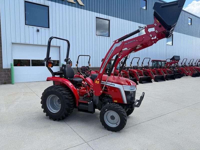 2026 Massey 1E.35H 4X4 HST — photo 1