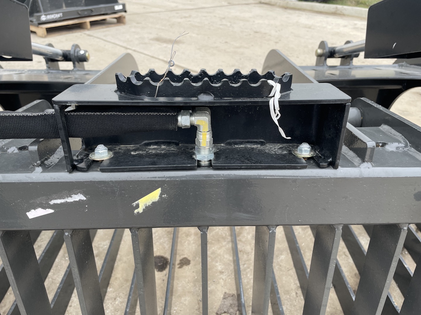 IronCraft Co SDROKGVT72 72" Rock Grapple - Image 2